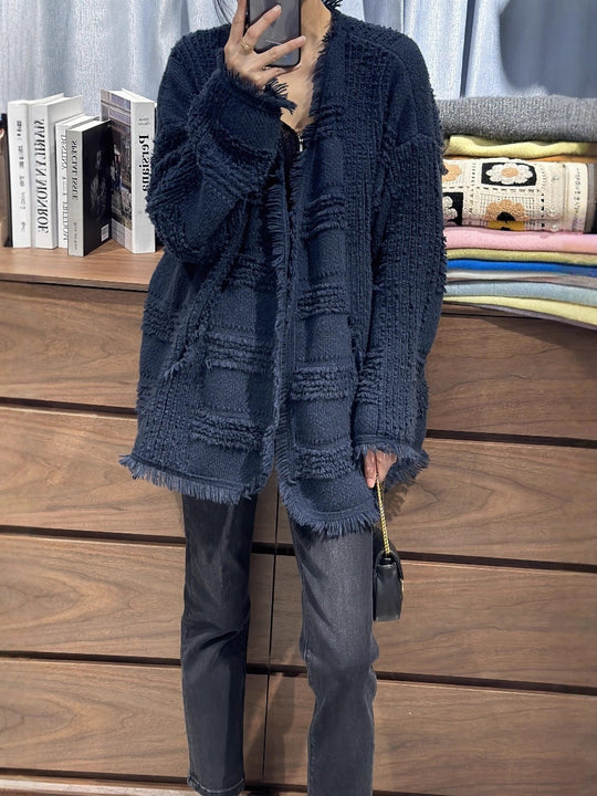Damen Oversize Strickcardigan mit strukturierter Karomuster‑Optik, Fransen und Eingrifftaschen Shop Nory