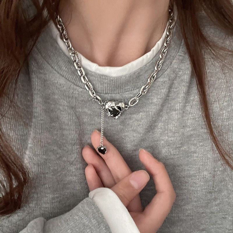 Damen Halskette mit graviertem Herzanhänger und unverwechselbarem Design Shop Nory