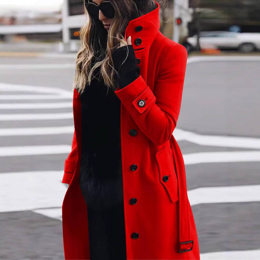 Damen Langschnittiger Trenchcoat mit überhöhtem Stehkragen, Knopfblende und Taillengürteloptik Shop Nory