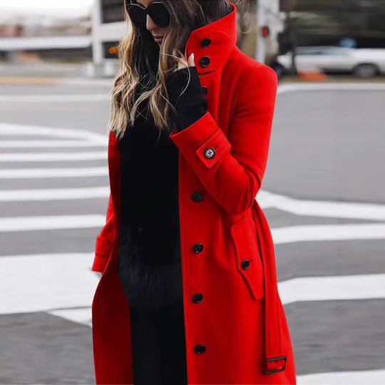 Damen Langschnittiger Trenchcoat mit überhöhtem Stehkragen, Knopfblende und Taillengürteloptik Shop Nory