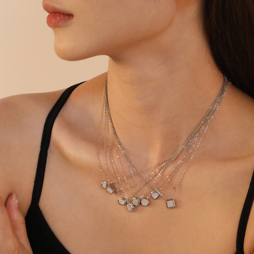 Damen elegante Halskette mit funkelndem Zirkonia-Anhänger Shop Nory