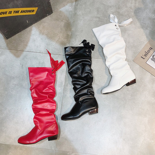 Damen Schaftstiefel kniehoch mit gerafftem Schaft, Bandkordel und niedrigem Blockabsatz Shop Nory