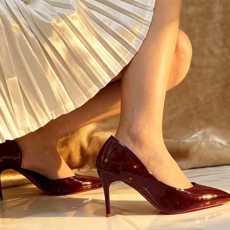 Damen Spitz zulaufende High-Heels in Lackoptik mit schmalem Stiletto und kontrastierender Glanzsohle Shop Nory