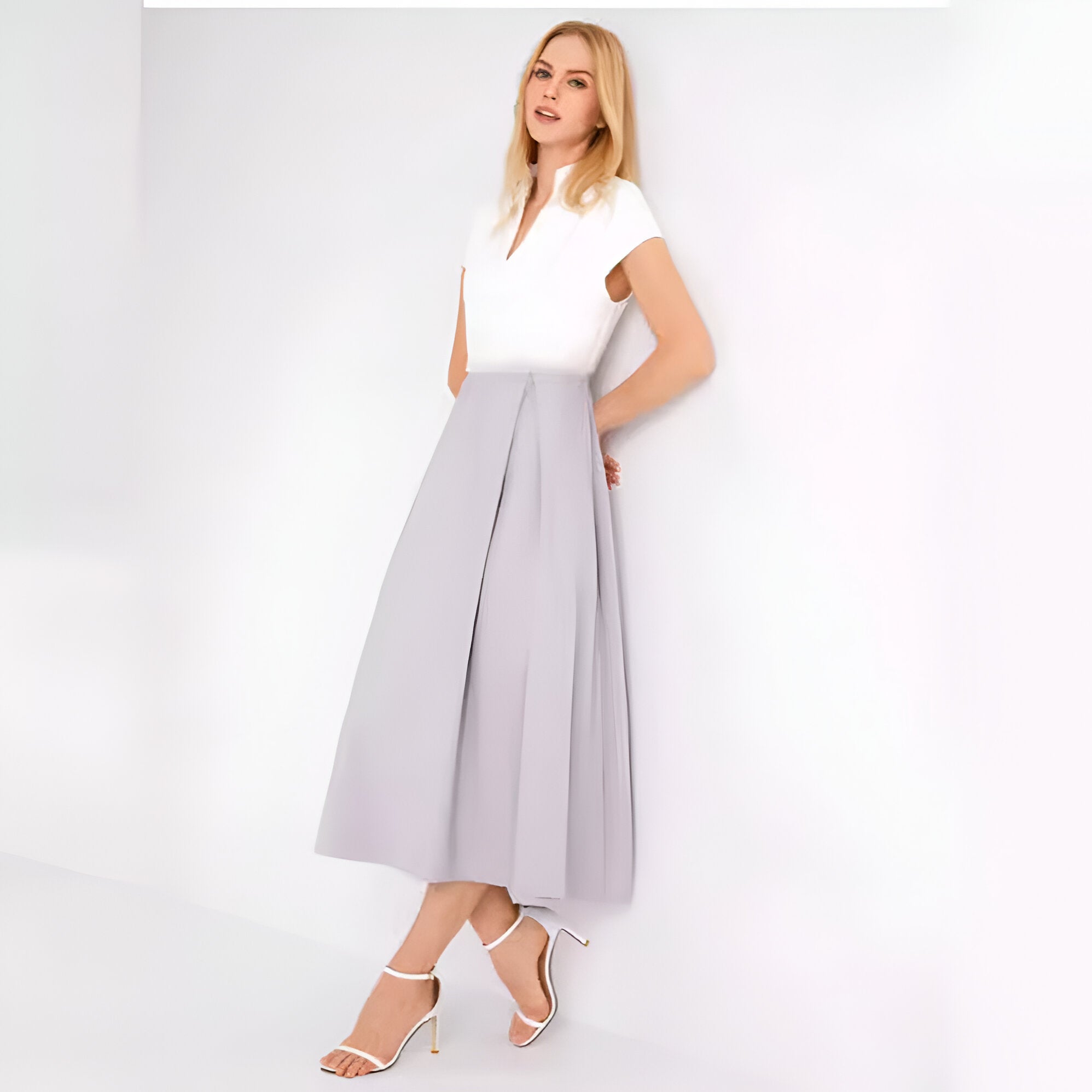 Weißes Farbblock V-Ausschnitt Ausgestellt Sommerkleid
