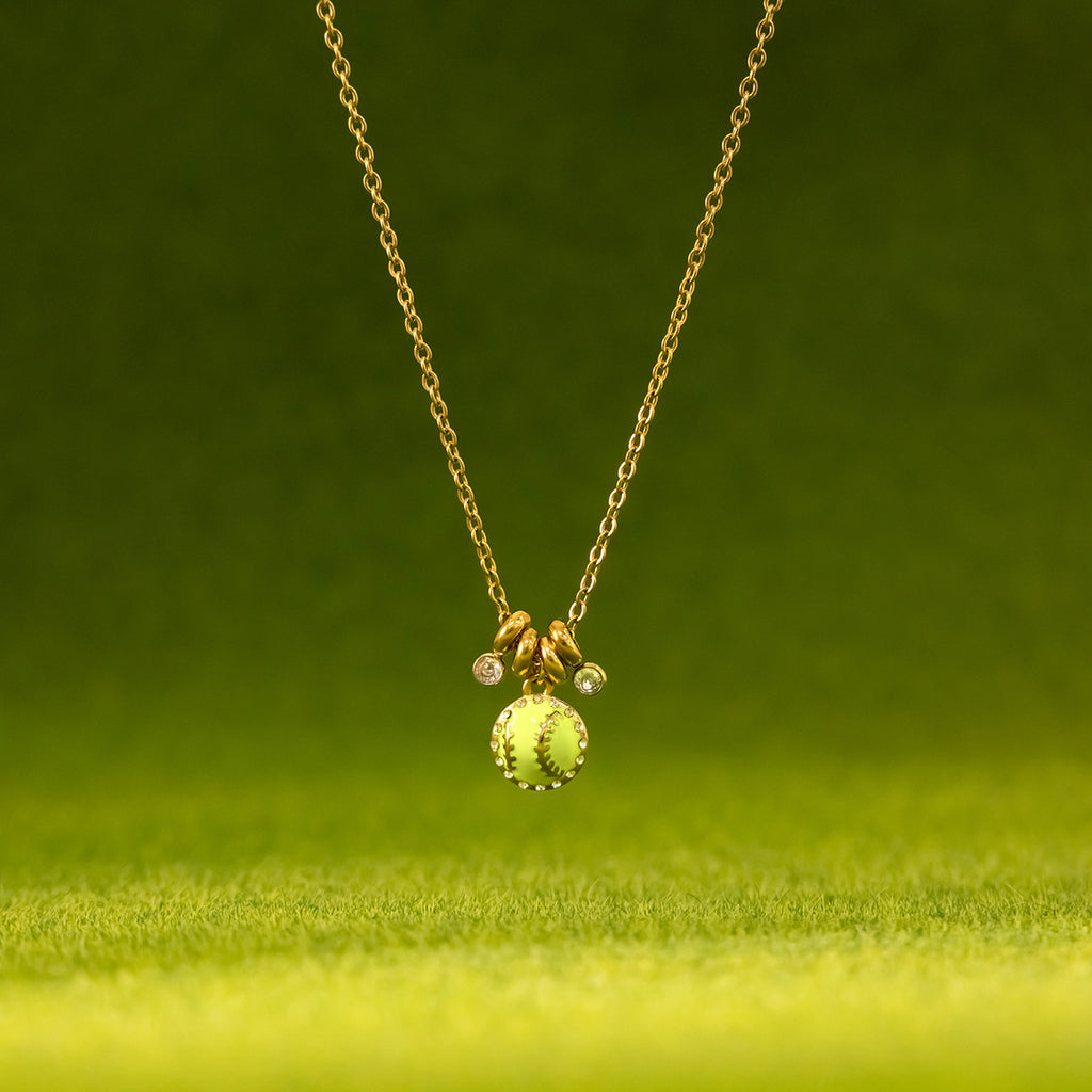 Damen Halskette mit funkelndem Anhänger und verstellbarem Edelstahlverschluss Shop Nory