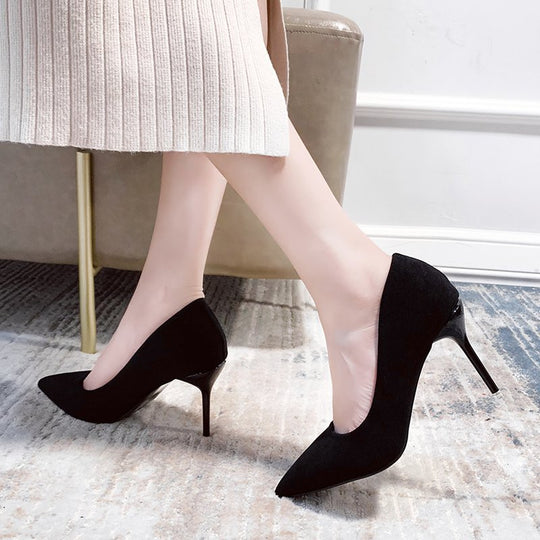 Damen Samtige spitze Pumps mit schmalem Stilettoabsatz und Komfortfußbett Shop Nory