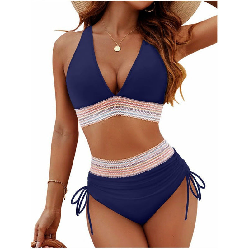 Damen Triangel-Bikini mit verstellbaren Riemen und moderner Rüschenoptik