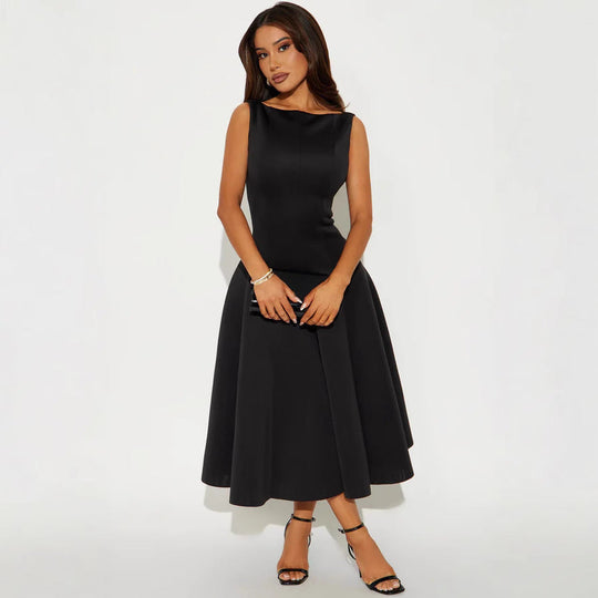 Damen Elegantes zeitloses Cocktailkleid mit schwingendem Rock und minimalistischer Silhouette