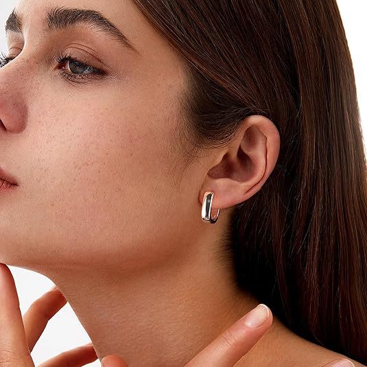 Damen Ohrringe mit modernem, geschwungenem Design Shop Nory