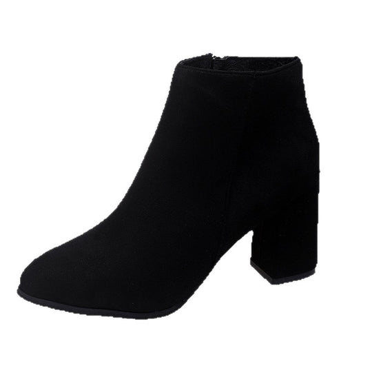 Damen Ankleboots mit Blockabsatz, spitzer Zehenpartie und seitlichem Reißverschluss Shop Nory