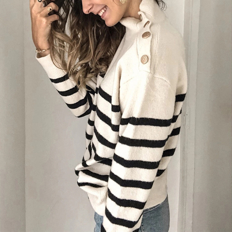 Damen gestreifter Pullover mit Stehkragen und Knopfdetails
