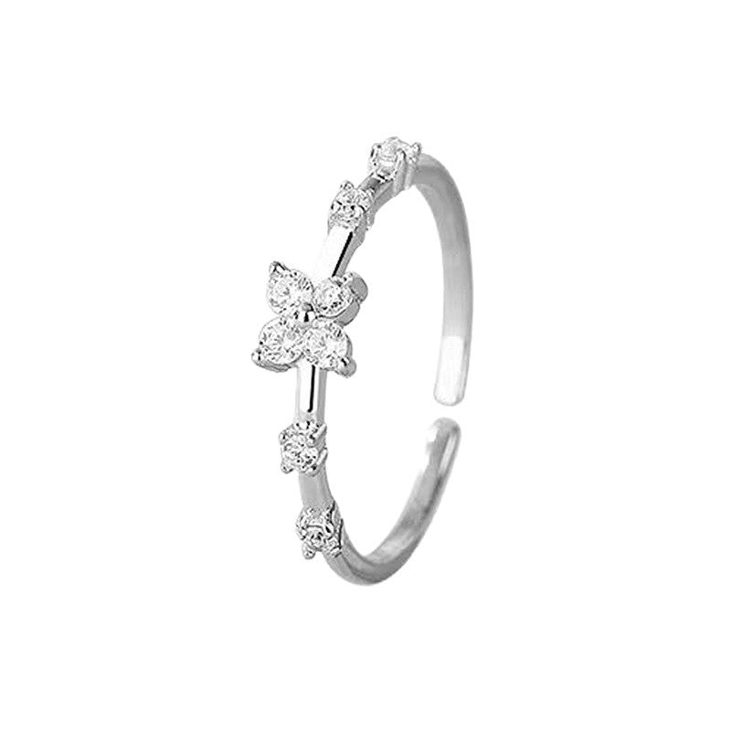 Damen filigraner Ring mit floralen Akzenten und funkelnden Zirkonia Shop Nory