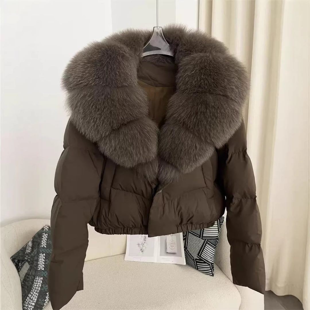 Damen nan kurz geschnittene Boxy-Pufferjacke mit extra großem Webpelzkragen und formstabilem Saum Shop Nory