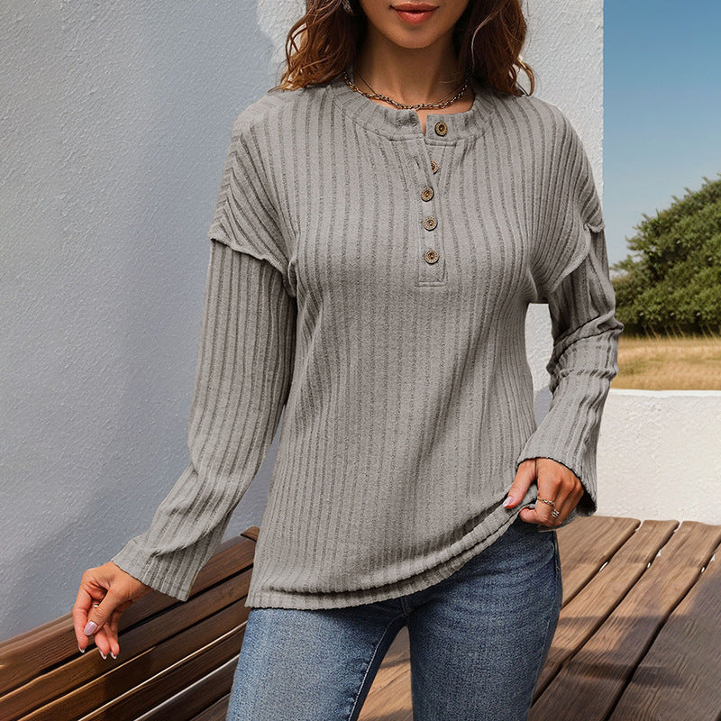 Damen Gerippter Henley-Pullover mit Knopfleiste und überschnittener Schulter Shop Nory