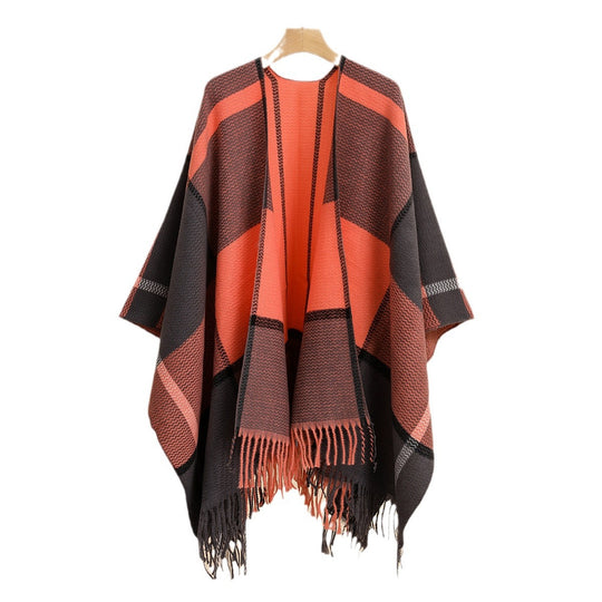 Damen Oversize-Capeponcho aus strukturierter Strickmischung mit V‑Ausschnitt, Karomuster und Fransen Shop Nory