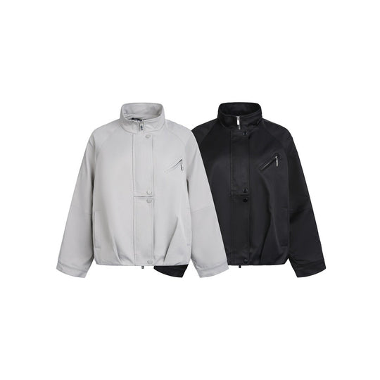 Unisex Kurz geschnittene minimalistische Boxy‑Jacke mit hohem Funnelkragen und verdeckter Frontblende Shop Nory