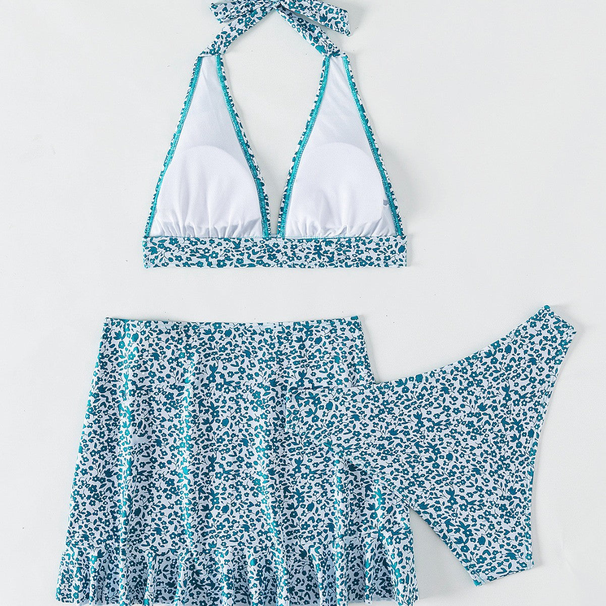 Damen Bikini-Set mit verstellbarem Oberteil und femininer Rüschenshort