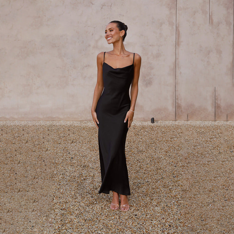 Damen Seidenmaxikleid mit elegantem Schnitt und schmeichelndem Design
