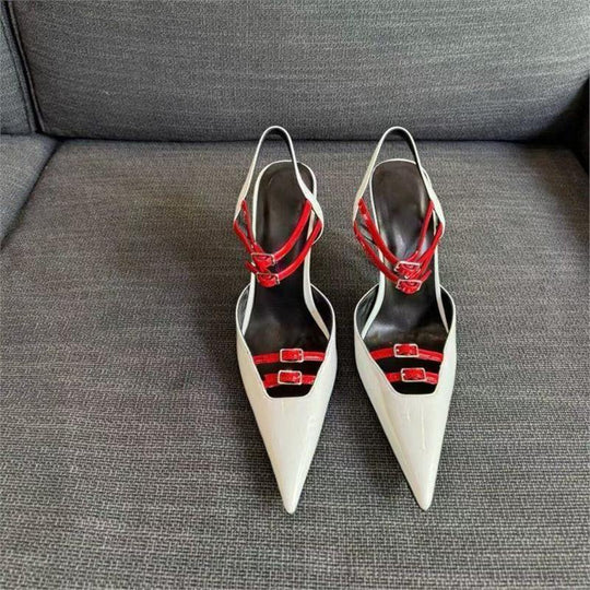 Damen Spitz zulaufende Slingback‑Pumps in Lackoptik mit mehrreihigen Zierriemen und verstellbaren Schnallen Shop Nory