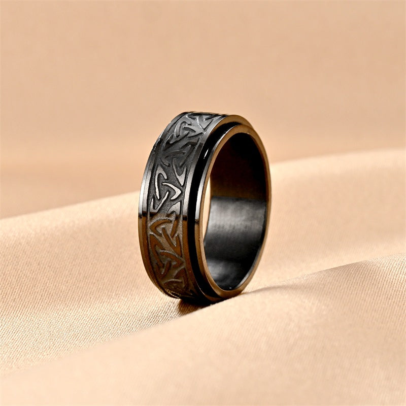 Herren Ring mit kunstvollem keltischem Muster und eleganter Edelstahloberfläche Shop Nory