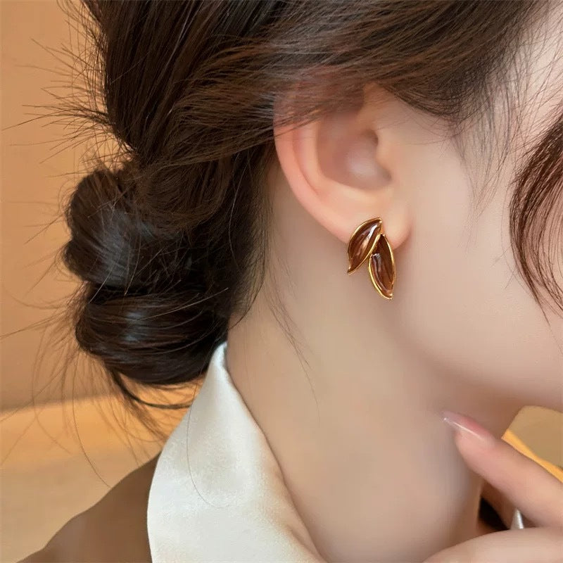 Damen Ohrstecker im eleganten Blattdesign Shop Nory