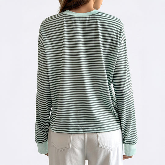 Damen nan lässiges gestreiftes Oversize-Longsleeve mit kontrastierendem Rundhalsausschnitt und verlängertem Rückensaum Shop Nory