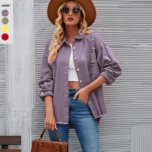 Damen Oversized Denim Jacke mit fransigen Details und Knopfleiste