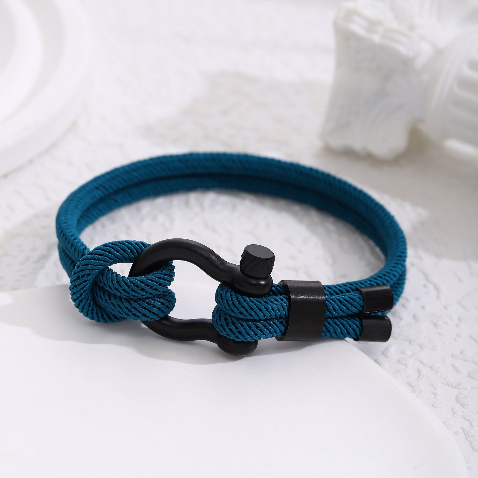 Herrenarmband aus geflochtenem Paracord mit stylischem Metallverschluss Shop Nory