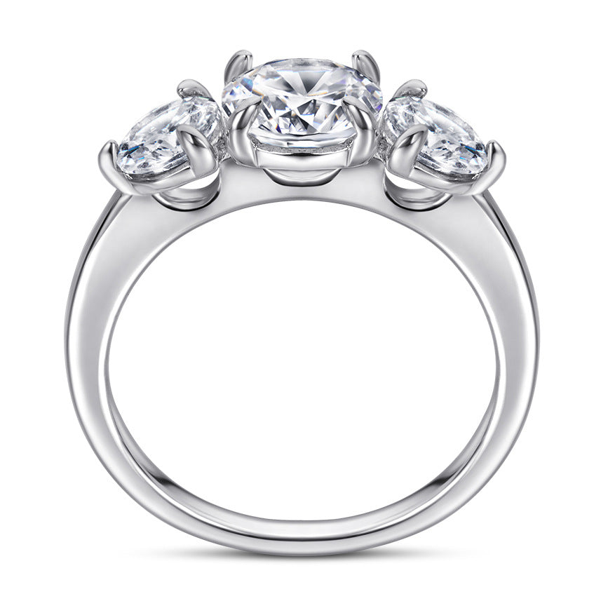 Damen Eleganter Diamantring mit drei funkelnden Steinen Shop Nory