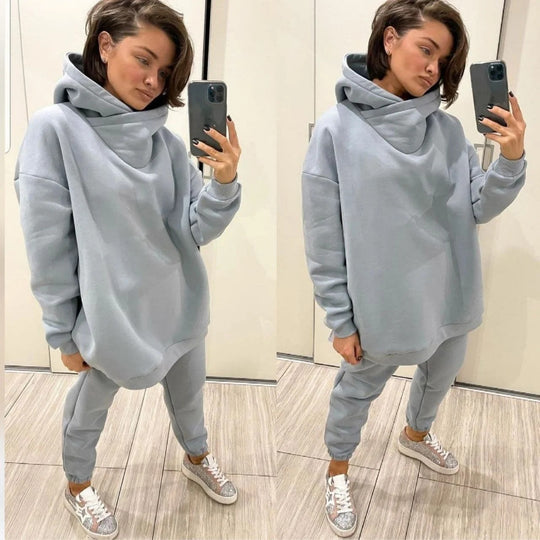 Damen Oversize-Fleece-Set mit voluminöser Schlauchkapuze, geschwungenem Schalkragen und komfortabler Joggerhose Shop Nory