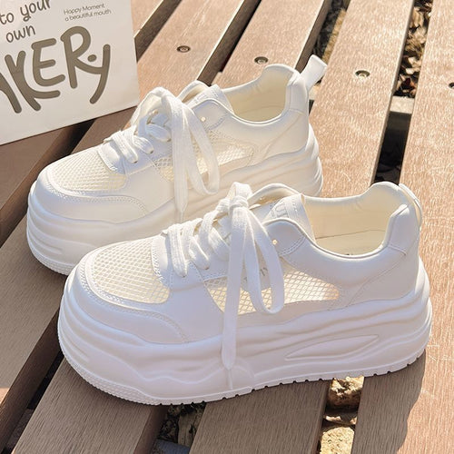 Damen Plateau-Wedge-Sneaker mit atmungsaktiven Mesh-Einsätzen und skulptierter Komfortsohle Shop Nory