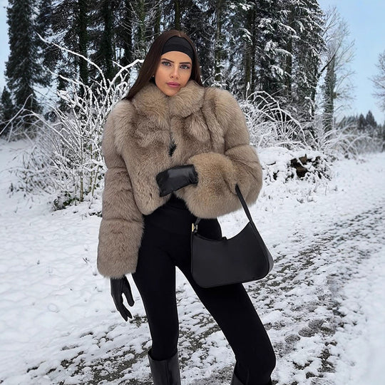 Damen Kurz geschnittener Luxus-Kunstpelzblouson mit voluminösem Schalkragen Shop Nory