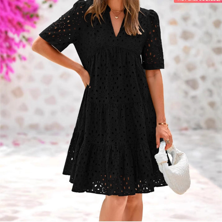 Damen Sommerkleid mit luftigen Lochmuster von