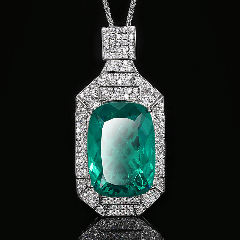 Kissenform Statement-Gemstein Halo Anhänger Halskette mit Pavé-Kristallen