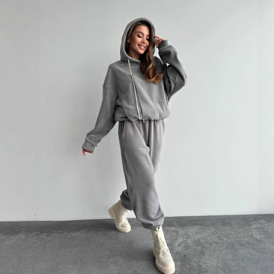 Damen Oversize-Fleece-Hoodie mit Kapuze und taillierter Tapered-Jogginghose Shop Nory