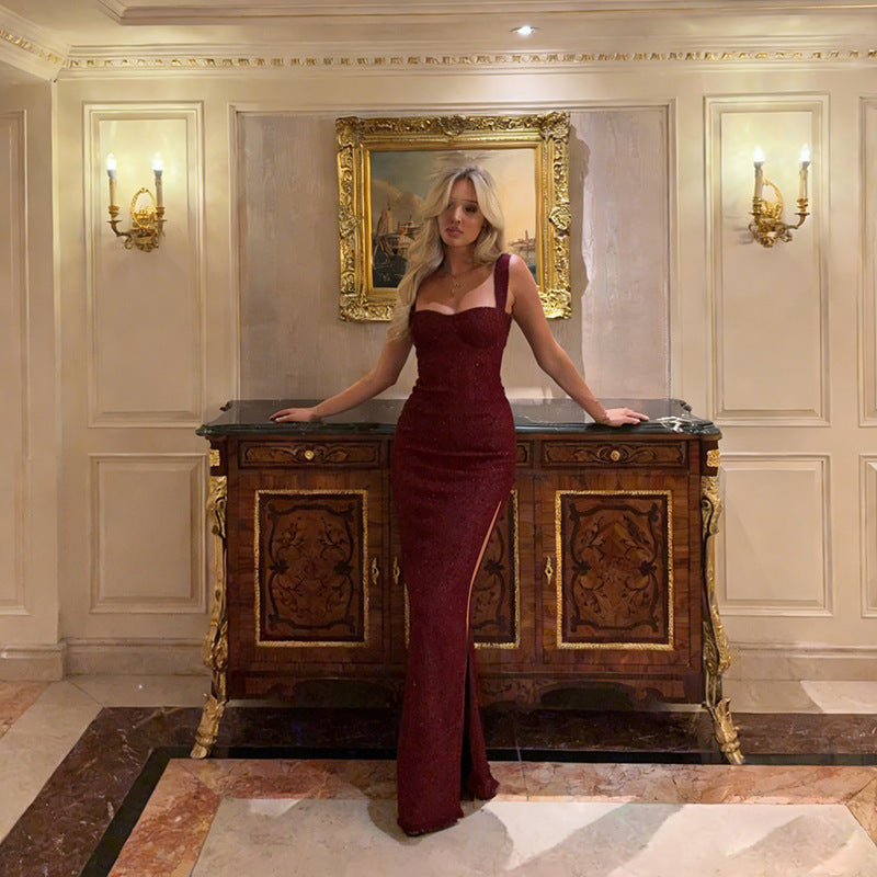 Damen Glitzerndes Abendkleid mit tiefem Ausschnitt und eleganten Spaghettiträgern