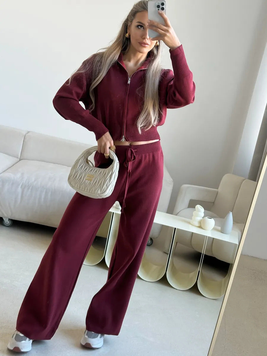 Damen gestricktes Lounge-Set mit kurzem Reißverschluss-Cardigan und weitem High-Waist-Jogginghose Shop Nory