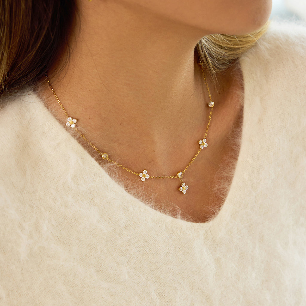 Damen elegante Halskette mit funkelnden Kristallen und verstellbarer Länge Shop Nory