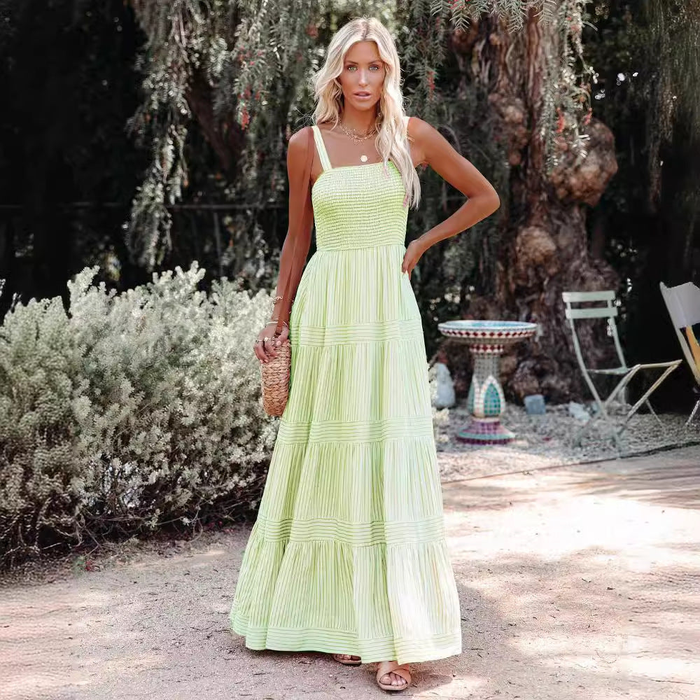 Damen Maxikleid mit gerafftem Oberteil und voluminösem Rock Shopnory