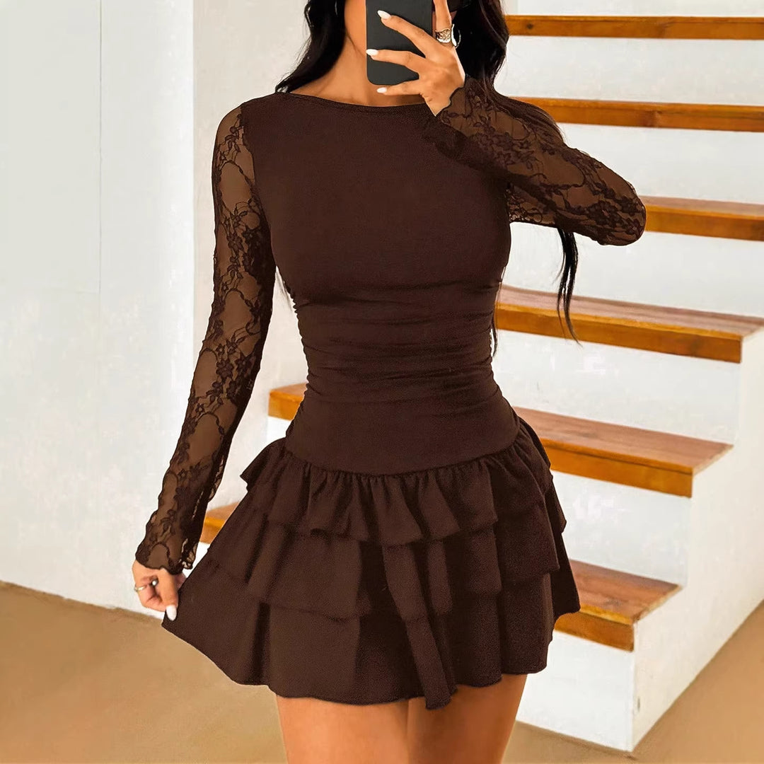 Damen Minikleid mit transparenten Spitzenärmeln, Raffung und Stufenvolants Shop Nory