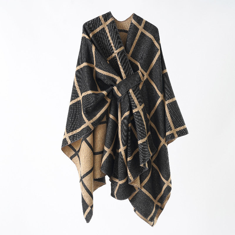 Damen Oversize Poncho aus Feinstrick mit Taillengürtel und Karomuster Shop Nory