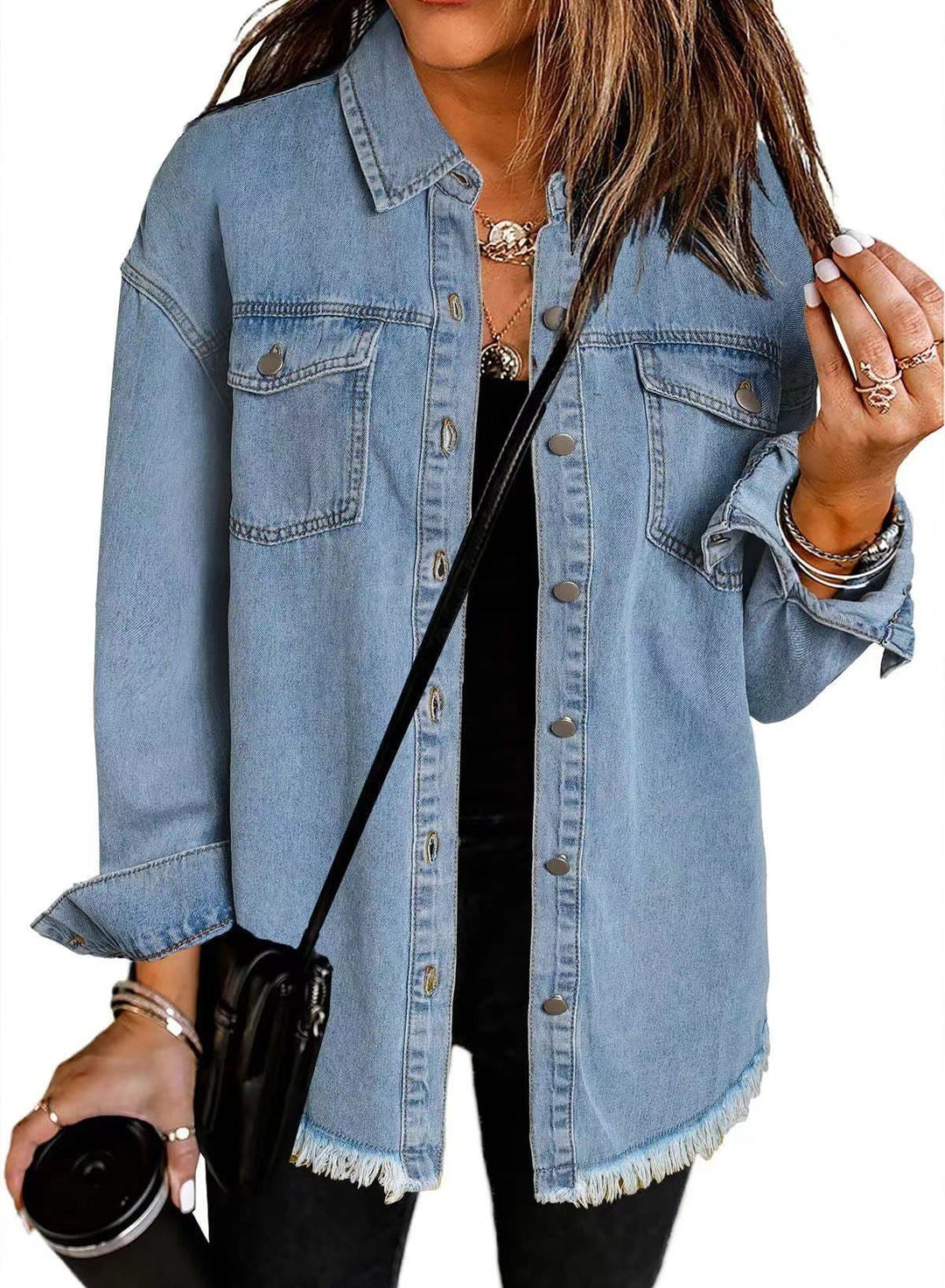 Damen lässiges Denim-Hemd mit fransigen Säumen und praktischen Brusttaschen