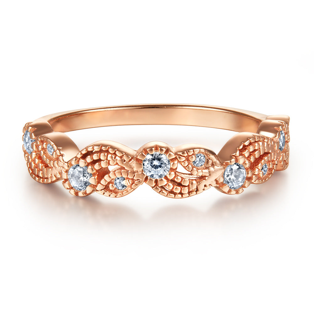 Damen Ring mit floralen Details und glitzernden Zirkonia Shop Nory