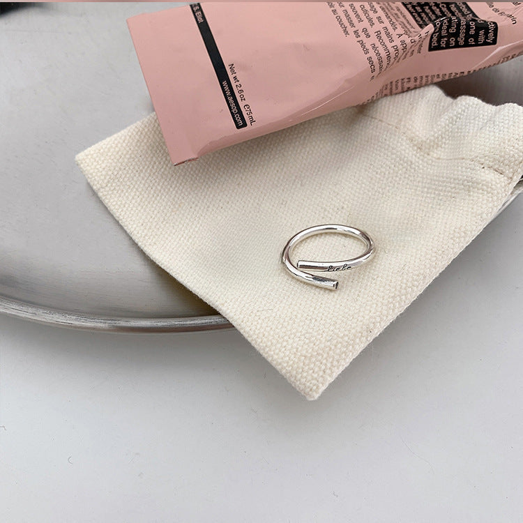 Damen minimalistischer Ring mit filigranem Design und Gravur Shop Nory