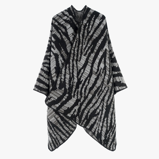 Damen Grobstrick‑Poncho im Cape‑Schnitt mit Zebra‑Jacquard und offener Kimonoärmelung Shop Nory