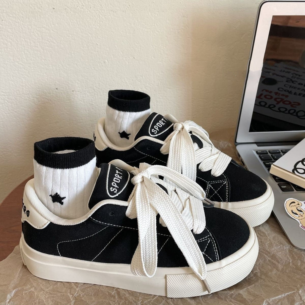Damen Sportliche Sneaker mit weichem Wildleder-Obermaterial und dämpfender Sohle