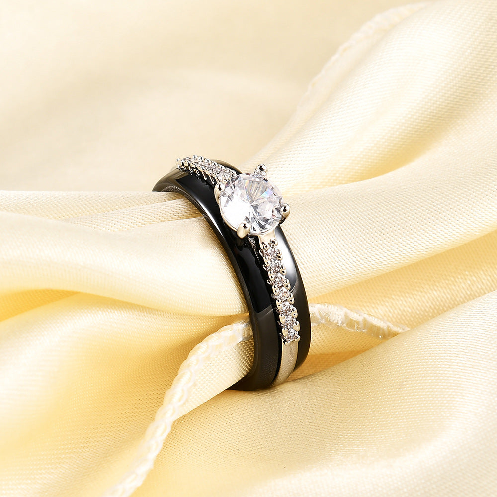 Damen Ring mit funkelndem Zirkonia-Besatz und elegantem Finish Shop Nory