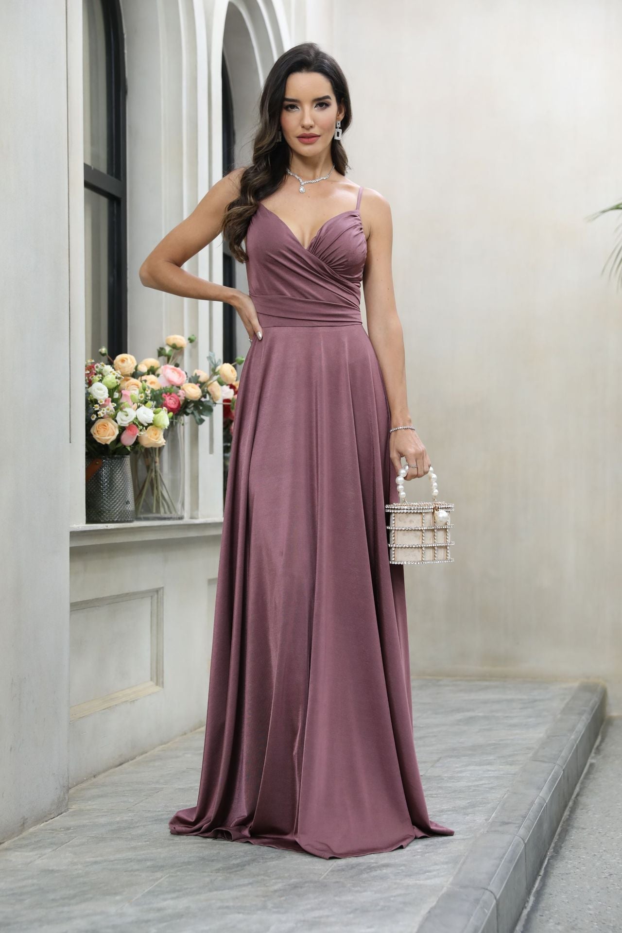Damen Elegantes Maxikleid mit gerafftem Oberteil und schwingendem Saum