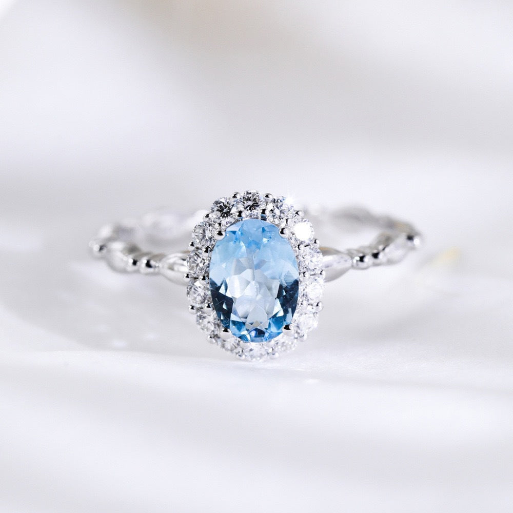 Damen Ring mit ovalem und funkelndem Zirkon Shop Nory