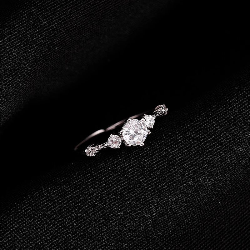 Damen zierlicher Ring mit funkelndem Zirkonia Shop Nory